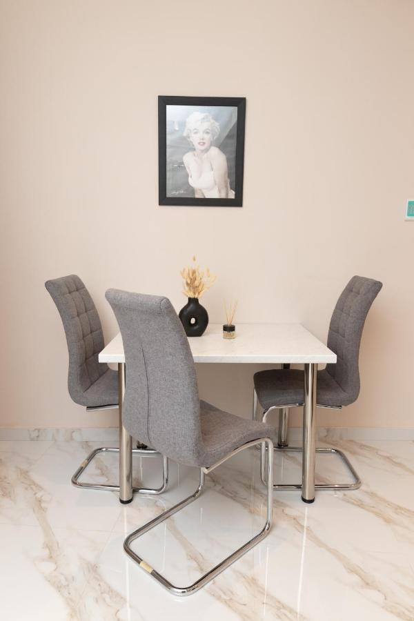 White Lux Heaven Saint Dimitrios Apartment Thessaloníki Luaran gambar